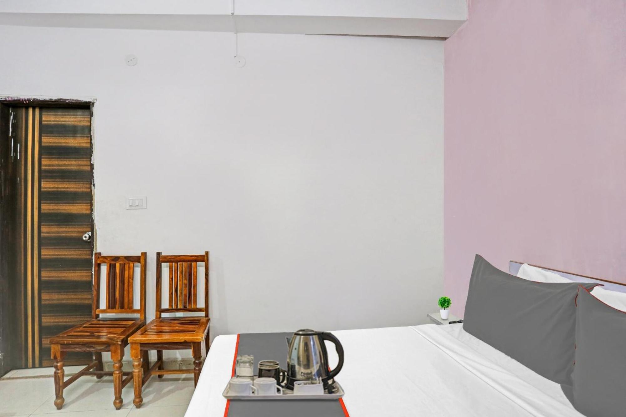 Hotel O Imperial Residency Near Dashrath Puri Metro Station New Delhi Exterior photo